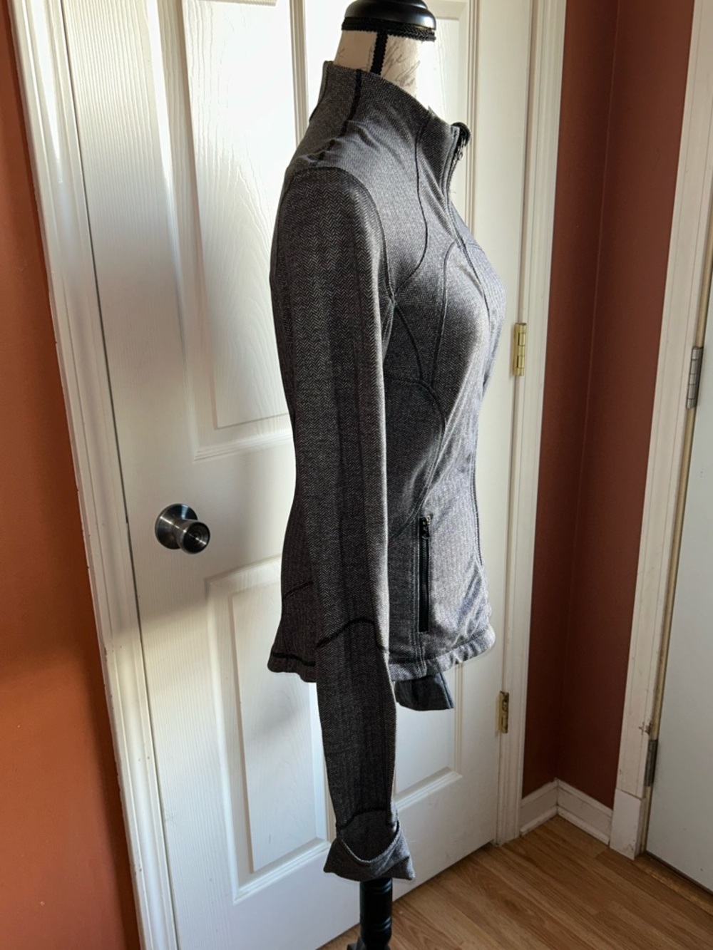 Lululemon Forme Herringbone Full Zip Jacket Athleticwear Athleisure Grey - Picture 3 of 10